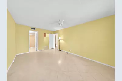7807 Golf Cir Drive #105, Margate, FL 33063 - Photo 21