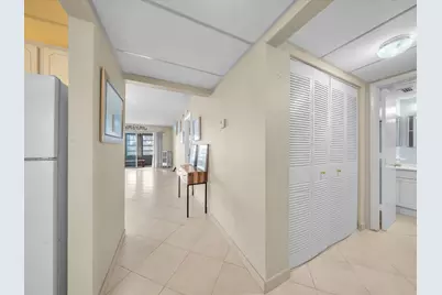 7807 Golf Cir Drive #105, Margate, FL 33063 - Photo 5