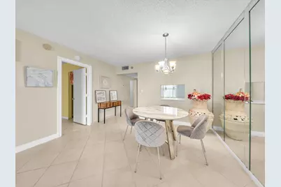 7807 Golf Cir Drive #105, Margate, FL 33063 - Photo 9