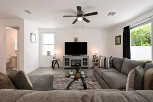 6305 Tenor Dr, West Palm Beach, FL 33413 - Photo 9