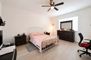 6305 Tenor Dr, West Palm Beach, FL 33413 - Photo 15