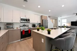 6305 Tenor Dr, West Palm Beach, FL 33413 - Photo 11