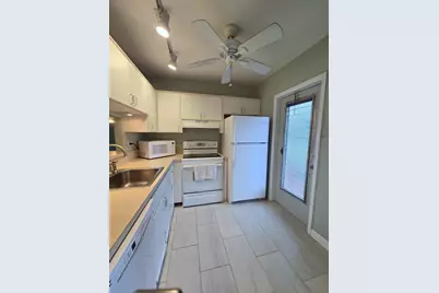 5071 W Oakland Park Boulevard #109, Lauderdale Lakes, FL 33313 - Photo 3