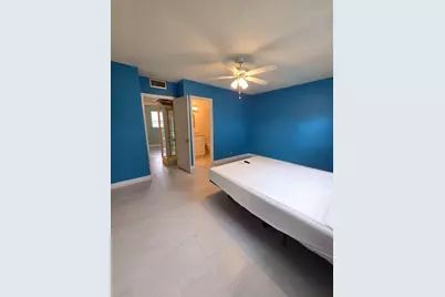 5071 W Oakland Park Boulevard #109, Lauderdale Lakes, FL 33313 - Photo 21