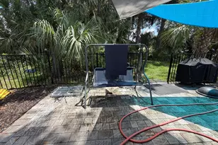 5250 Oakland Lake Cir, Fort Pierce, FL 34951 - Photo 13