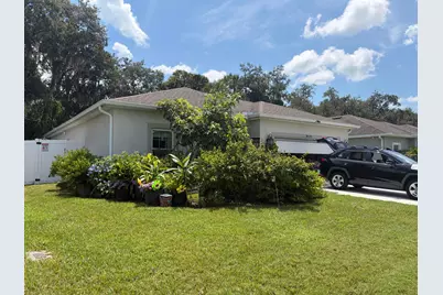 5250 Oakland Lake Circle, Fort Pierce, FL 34951 - Photo 3