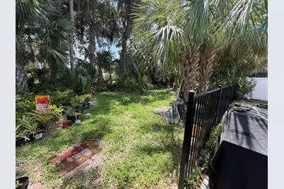 5250 Oakland Lake Circle, Fort Pierce, FL 34951 - Photo 9
