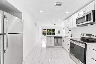 2801 NE 8th Terrace, Pompano Beach, FL 33064 - Photo 17