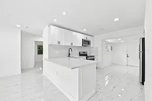 2801 NE 8th Terrace, Pompano Beach, FL 33064 - Photo 13