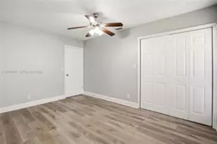 827 NW 87th Ave, Coral Springs, FL 33071 - Photo 11