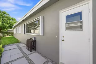 496 NW 47th Ct, Oakland Park, FL 33309 - Photo 21