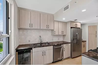 701 Brickell Key Boulevard #1604, Miami, FL 33131 - Photo 25