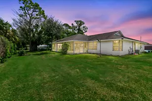 2525 SW Grotto Cir, Port Saint Lucie, FL 34953 - Photo 27