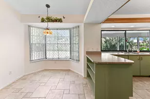 2525 SW Grotto Cir, Port Saint Lucie, FL 34953 - Photo 11