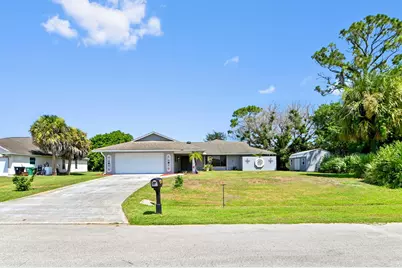 2525 SW Grotto Circle, Port Saint Lucie, FL 34953 - Photo 3