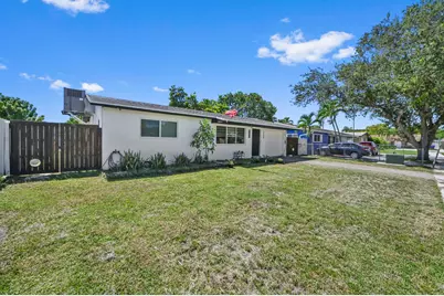 1100 N 57th Terrace, Hollywood, FL 33021 - Photo 1