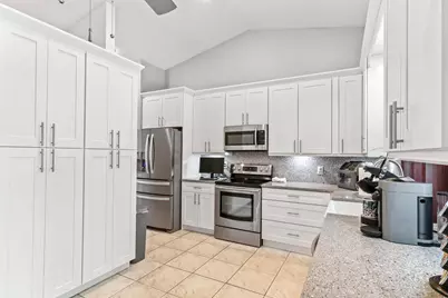 11929 NW 2nd Manor, Coral Springs, FL 33071 - Photo 3