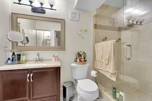 261 Wimbledon Lake Dr, Plantation, FL 33324 - Photo 15