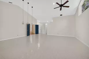 101 Sabal Palm Ln, Palm Beach Gardens, FL 33418 - Photo 7