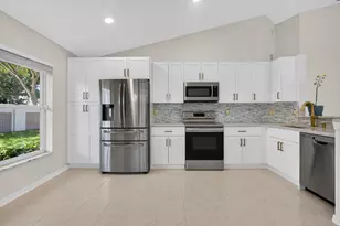 101 Sabal Palm Ln, Palm Beach Gardens, FL 33418 - Photo 13