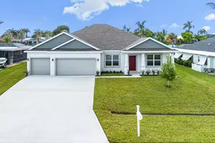 798 SE Seahouse Dr, Port Saint Lucie, FL 34983 - Photo 1