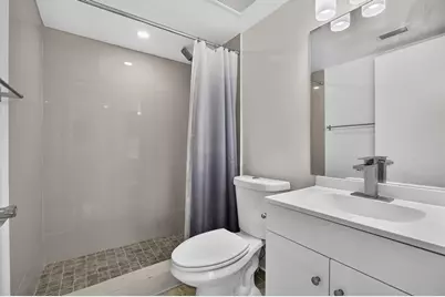 7262 Golf Colony Court #204, Lake Worth, FL 33467 - Photo 11