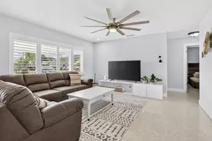1123 SE 2nd Ave, Deerfield Beach, FL 33441 - Photo 29