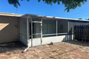 420 SE 13th Dr, Deerfield Beach, FL 33441 - Photo 1