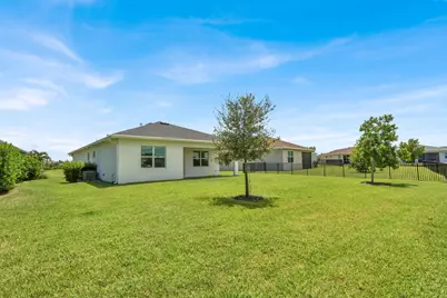 977 SE Crosswood Way, Port Saint Lucie, FL 34984 - Photo 31