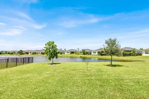 977 SE Crosswood Wy, Port Saint Lucie, FL 34984 - Photo 29