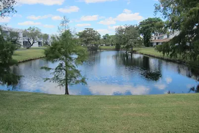 1517 Woodbridge Lakes Circle, West Palm Beach, FL 33406 - Photo 17