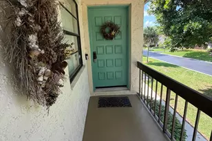 21785 Cypress Dr, Boca Raton, FL 33433 - Photo 3