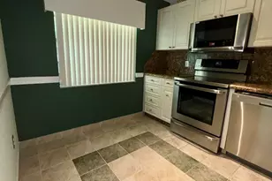21785 Cypress Dr, Boca Raton, FL 33433 - Photo 9