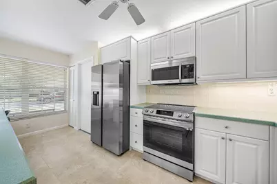 241 Del Rio Boulevard, Boca Raton, FL 33432 - Photo 7