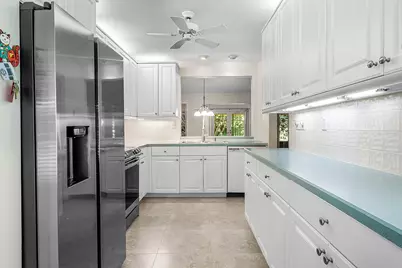 241 Del Rio Boulevard, Boca Raton, FL 33432 - Photo 9
