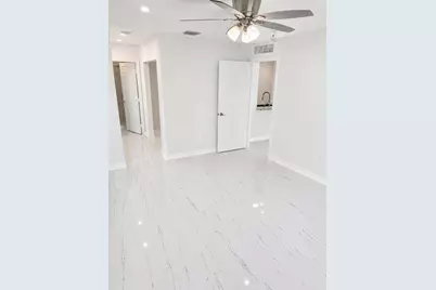 300 NW 17th Avenue, Pompano Beach, FL 33069 - Photo 9