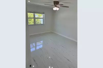 300 NW 17th Avenue, Pompano Beach, FL 33069 - Photo 15