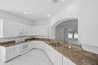 381 NW Sheffield Circle, Port Saint Lucie, FL 34983 - Photo 9