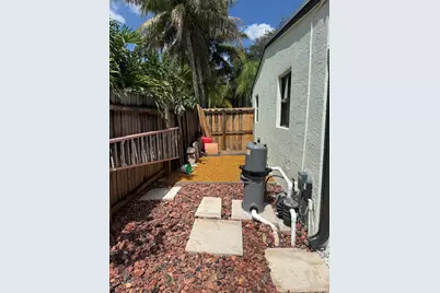 3030 NE 12th Avenue, Pompano Beach, FL 33064 - Photo 15