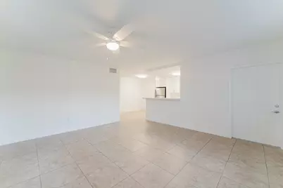 601 SW 2nd Avenue, Boca Raton, FL 33432 - Photo 9