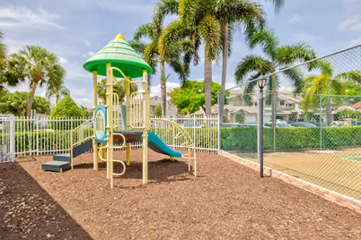 2260 Discovery Circle W, Deerfield Beach, FL 33442 - Photo 43