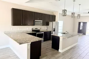340 Palm Breezes Dr, Fort Pierce, FL 34945 - Photo 9