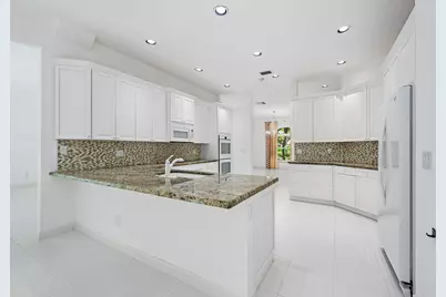 18504 SE Heritage Oaks Lane, Jupiter, FL 33469 - Photo 7