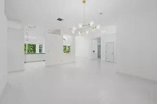 18504 SE Heritage Oaks Ln, Jupiter, FL 33469 - Photo 13