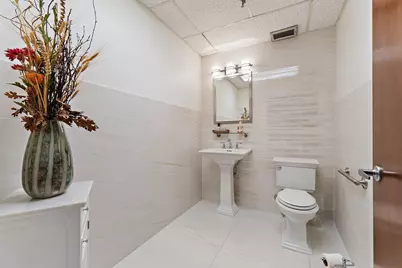 5900 N Australian Avenue, Mangonia Park, FL 33407 - Photo 15
