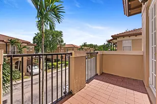 6884 Julia Gardens Dr, Coconut Creek, FL 33073 - Photo 23