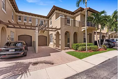 6884 Julia Gardens Drive, Coconut Creek, FL 33073 - Photo 3