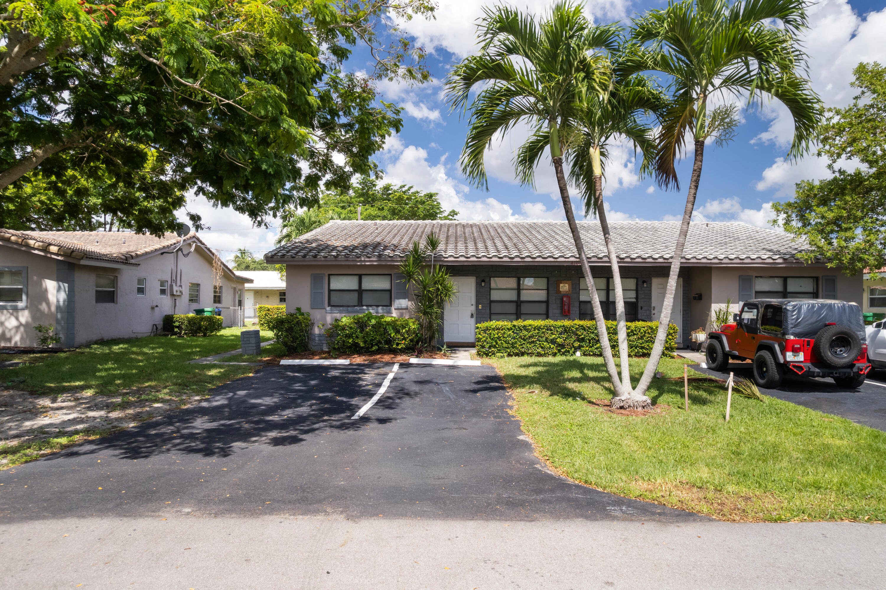 4108 NW 79th Ave #1 main architectural view