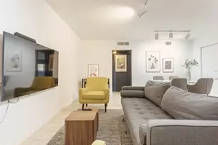 2404 NE 33rd Ave, Fort Lauderdale, FL 33305 - Photo 5