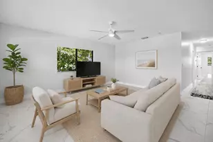 240 SW 7th St, Boca Raton, FL 33432 - Photo 7